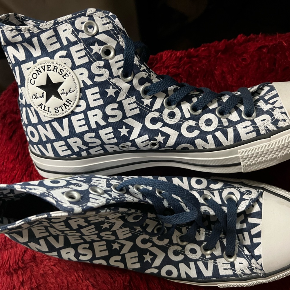 Navy blue and white Chuck Taylor print